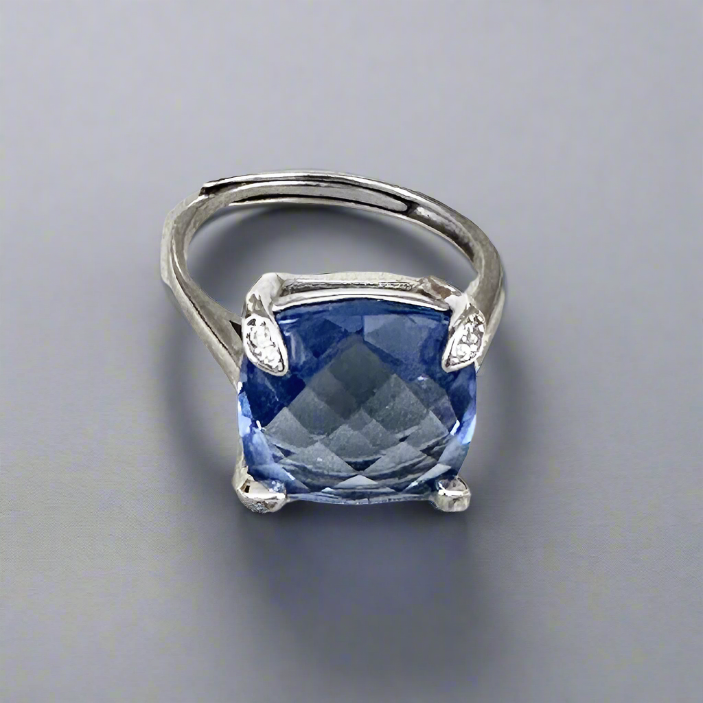 Blue spark crystal ring