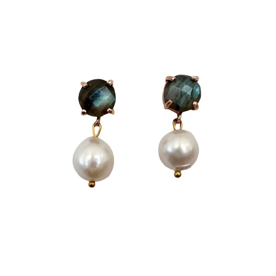 Rose gold earring with gemstone & pearl