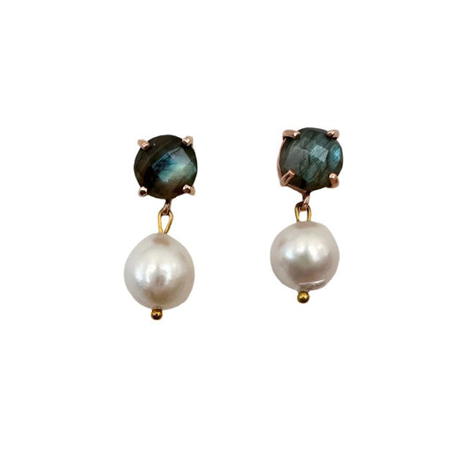 Rose gold earring with gemstone & pearl