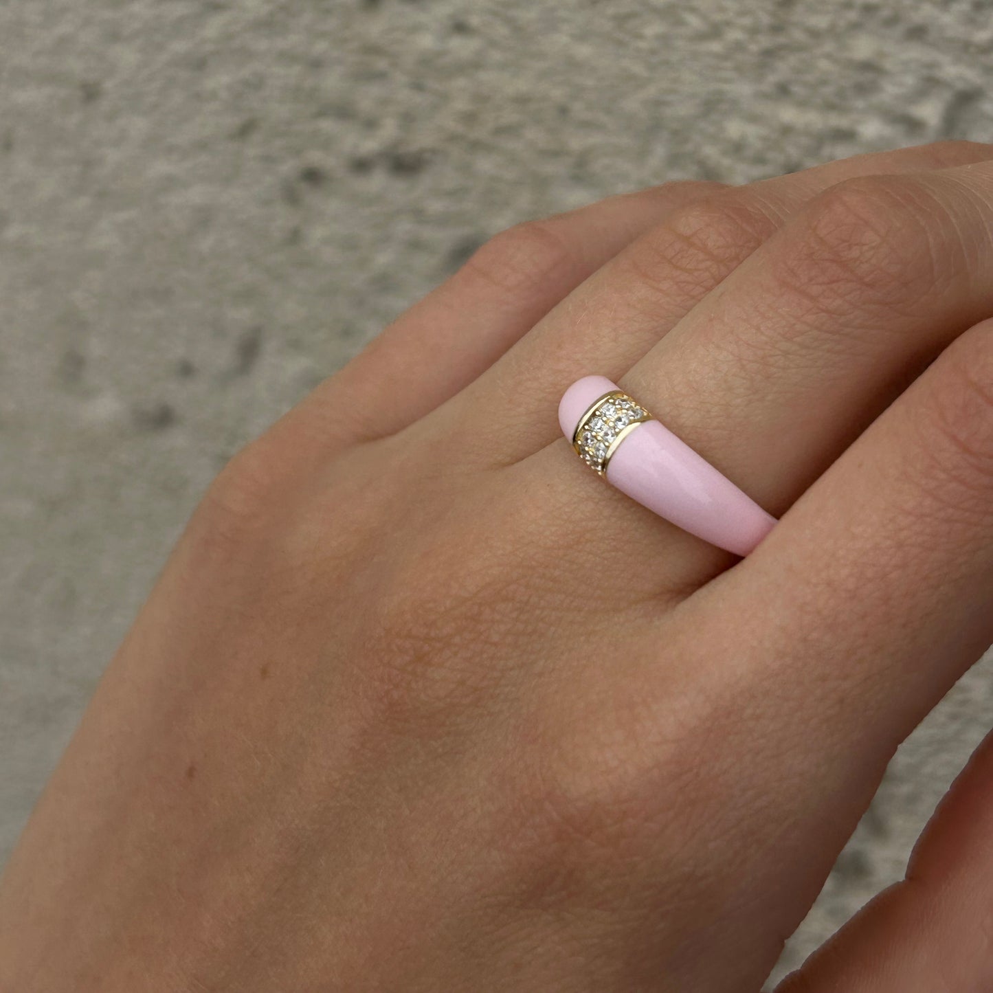 Enamel Ring with White Zirconia | Pink